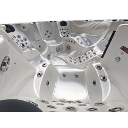 JACCUZI OGRODOWE WANNA SPA703A BIAŁA PERŁA OBUDOWA ANTRACYT 230x230 CM