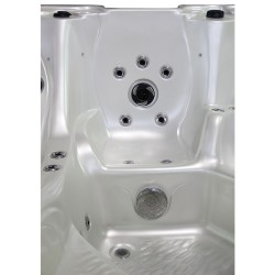 JACUZZI OGRODOWE WANNA SPA702 BIAŁA PERŁA OBUDOWA CIEMNO-SZARE DREWNO 230x230 CM