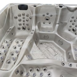 JACUZZI OGRODOWE WANNA SPA702 CAPPUCCINO OBUDOWA ANTRACYT 230x230 CM