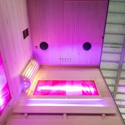 SAUNA FIŃSKA WYSOKOTEMPERATUROWA Z PIECEM LARK1/HARVIA 3,5KW 1-2 OSOBOWA 120x120 CM