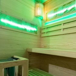 SAUNA FIŃSKA WYSOKOTEMPERATUROWA Z PIECEM LARK2/HARVIA 3,5KW 1-2 OSOBOWA 120x120 CM
