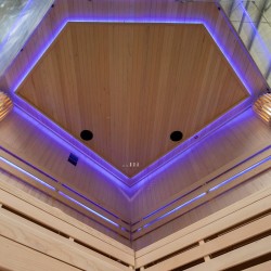 SAUNA FIŃSKA WYSOKOTEMPERATUROWA Z PIECEM OSLO6/HARVIA 8KW 5-6 OSOBOWA 200x200 CM