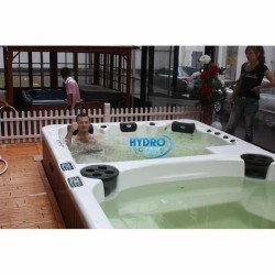 BASEN Z HYDROMASAŻEM HS4383