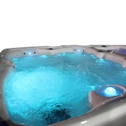 BASEN Z HYDROMASAŻEM POSEJDON 804