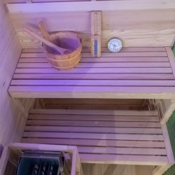 SAUNA FIŃSKA WYSOKOTEMPERATUROWA Z PIECEM LARK1-WD /HARVIA 3,5KW 1-2 OSOBOWA 120x120 CM