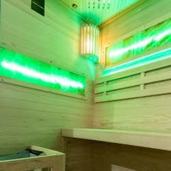SAUNA FIŃSKA WYSOKOTEMPERATUROWA Z PIECEM LARK2-WD/HARVIA 3,5KW 1-2 OSOBOWA 120x120 CM