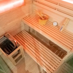 SAUNA FIŃSKA WYSOKOTEMPERATUROWA Z PIECEM LARK4-WD/HARVIA 6KW 4-5 OSOBOWA 150x150 CM