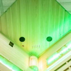 SAUNA FIŃSKA WYSOKOTEMPERATUROWA Z PIECEM LARK4-WD/HARVIA 6KW 4-5 OSOBOWA 150x150 CM
