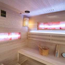 SAUNA FIŃSKA WYSOKOTEMPERATUROWA Z PIECEM LARK5-WD/HARVIA 6KW 4-5 OSOBOWA 180x160 CM