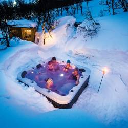 JACUZZI OGRODOWE WANNA BOKO BIAŁA OBUDOWA CZARNA 230x230 CM BOKO-4196