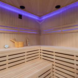 SAUNA FIŃSKA WYSOKOTEMPERATUROWA Z PIECEM OSLO6/HRAVIA 5-6 OSOBOWA 200x200 OSLO6