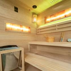 SAUNA FIŃSKA WYSOKOTEMPERATUROWA Z PIECEM LARK5/HARVIA 6KW 4-5 OSOBOWA 180x160 CM LARK5