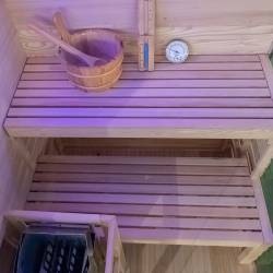 SAUNA FIŃSKA WYSOKOTEMPERATUROWA Z PIECEM LARK1/HARVIA 3,5KW 1-2 OSOBOWA 120x120 CM LARK1