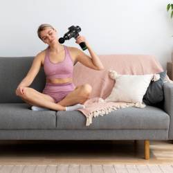 PISTOLET DO MASAŻU MASAŻER DO PLECÓW CIAŁA MASSAGE GUN + 8 KOŃCÓWEK RP08 RP08
