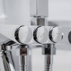 BATERIA PRYSZNICOWA ŁAZIENKOWA F169A CHROM LCD F169A