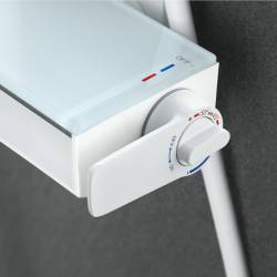 BATERIA PRYSZNICOWA NATYNKOWA F19-WH BIAŁA LCD F19-WH