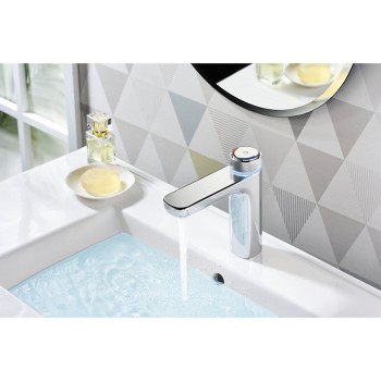 Bateria łazienkowa umywalkowa chromowana F06C wyświetlacz LCD