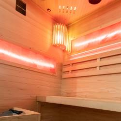 SAUNA FIŃSKA WYSOKOTEMPERATUROWA Z PIECEM LARK2-WD/HARVIA 3,5KW 1-2 OSOBOWA 120x120 CM