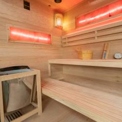 SAUNA FIŃSKA WYSOKOTEMPERATUROWA Z PIECEM LARK5-WD/HARVIA 6KW 4-5 OSOBOWA 180x160 CM