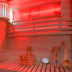 SAUNA FIŃSKA WYSOKOTEMPERATUROWA Z PIECEM FORSA1-BL/HARVIA 3,5KW 1-2 OSOBOWA 120x120 CM