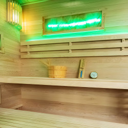 SAUNA FIŃSKA WYSOKOTEMPERATUROWA Z PIECEM LARK5/HARVIA 6KW 4-5 OSOBOWA 180x160 CM LARK5