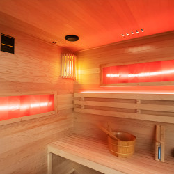 SAUNA FIŃSKA WYSOKOTEMPERATUROWA Z PIECEM LARK5/HARVIA 6KW 4-5 OSOBOWA 180x160 CM LARK5