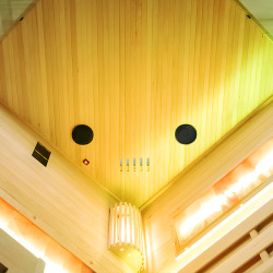 SAUNA FIŃSKA WYSOKOTEMPERATUROWA Z PIECEM LARK4/HARVIA 6KW 4-5 OSOBOWA 150x150 CM LARK4