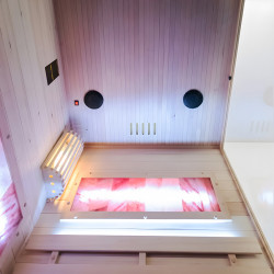 SAUNA FIŃSKA WYSOKOTEMPERATUROWA Z PIECEM LARK1-WD /HARVIA 3,5KW 1-2 OSOBOWA 120x120 CM