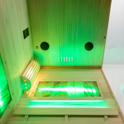 SAUNA FIŃSKA WYSOKOTEMPERATUROWA Z PIECEM LARK1-WD /HARVIA 3,5KW 1-2 OSOBOWA 120x120 CM