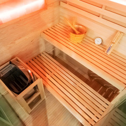 SAUNA FIŃSKA WYSOKOTEMPERATUROWA Z PIECEM LARK4-WD/HARVIA 6KW 4-5 OSOBOWA 150x150 CM