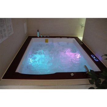 Wanna SPA z hydromasażem Diablo 666 180x150 + deska + obudowa