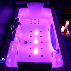 Wanna SPA z hydromasażem IRIS 933B WHITE BIAŁA 160x84 POWYSTAWOWA