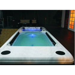 MOG-18288A Basen z przeciwprądem i hydromasażem + bieżnia podwodna 590X228X150CM